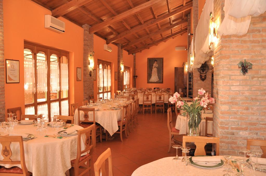 Agriturismo Corte Montini Santa Giuletta Exterior foto